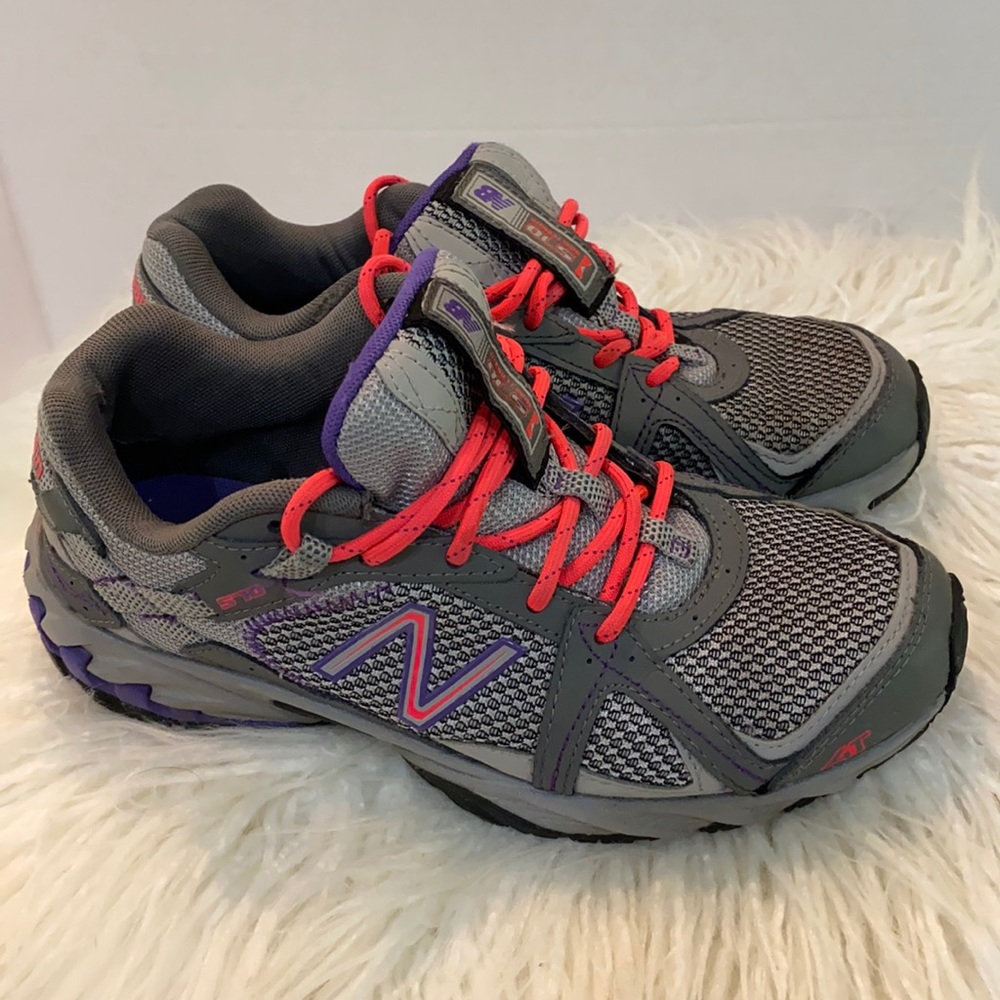 New Balance 570 All Terrain Hiking Shoes 6.5 Gray - Picture 1 of 11